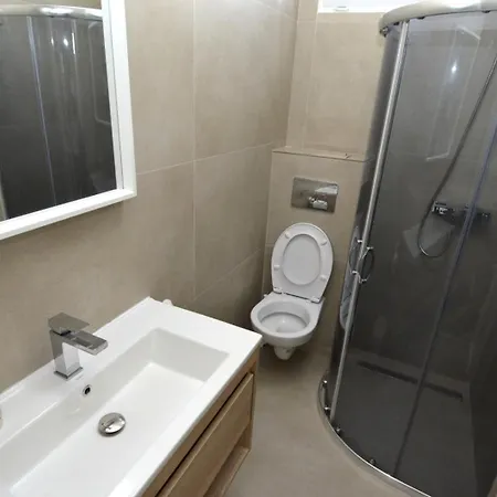 Apartament Casa Popa *